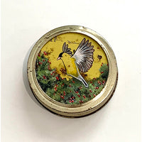 'Lii wayzoo zhoon daan lii paabinaan’  (The Yellow Bird in the Cranberries)